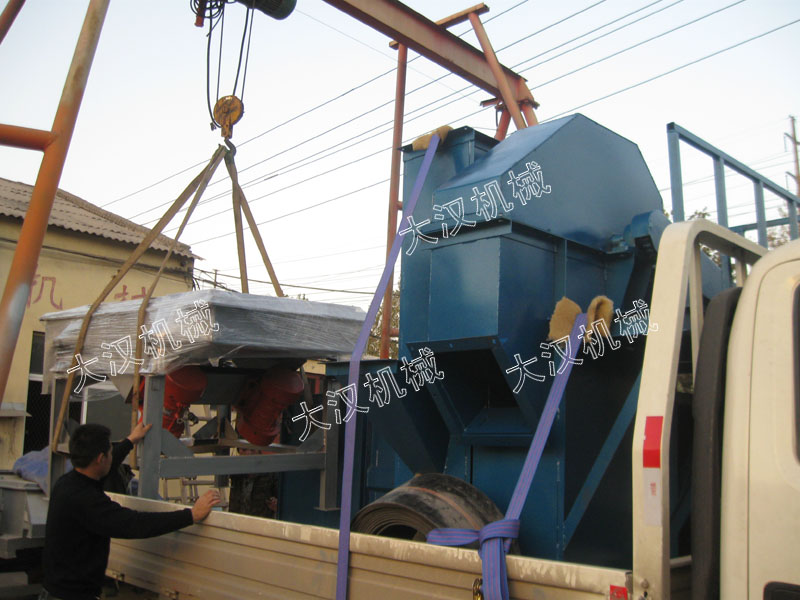 直線篩、斗式提升機發(fā)貨圖